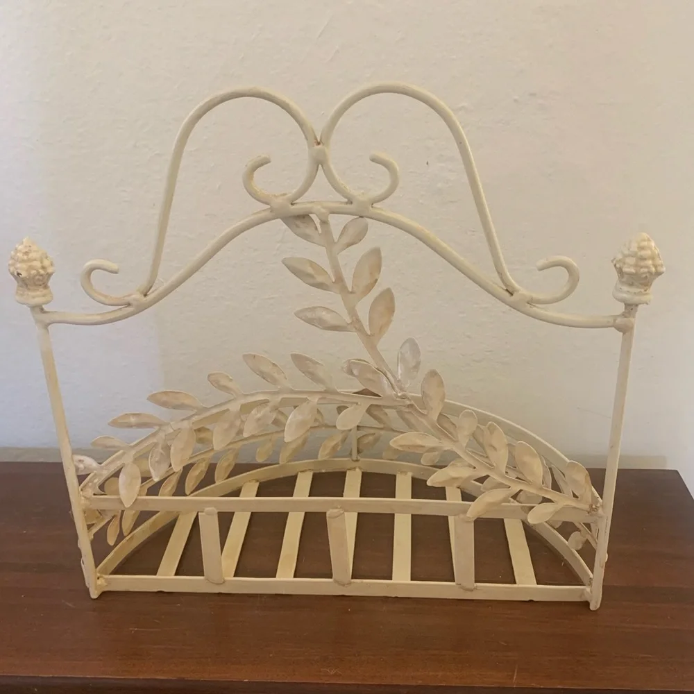 Iron / Metal decorative Shelf